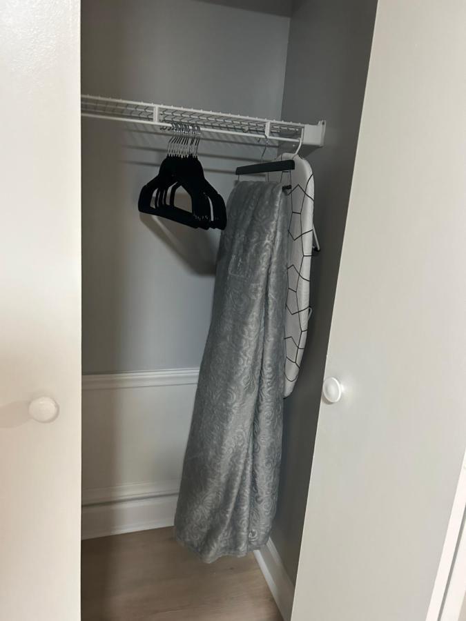 Comfy Lower Lvl Apt With Jetted Tub Near Uptown And Unc Charlotte Ngoại thất bức ảnh