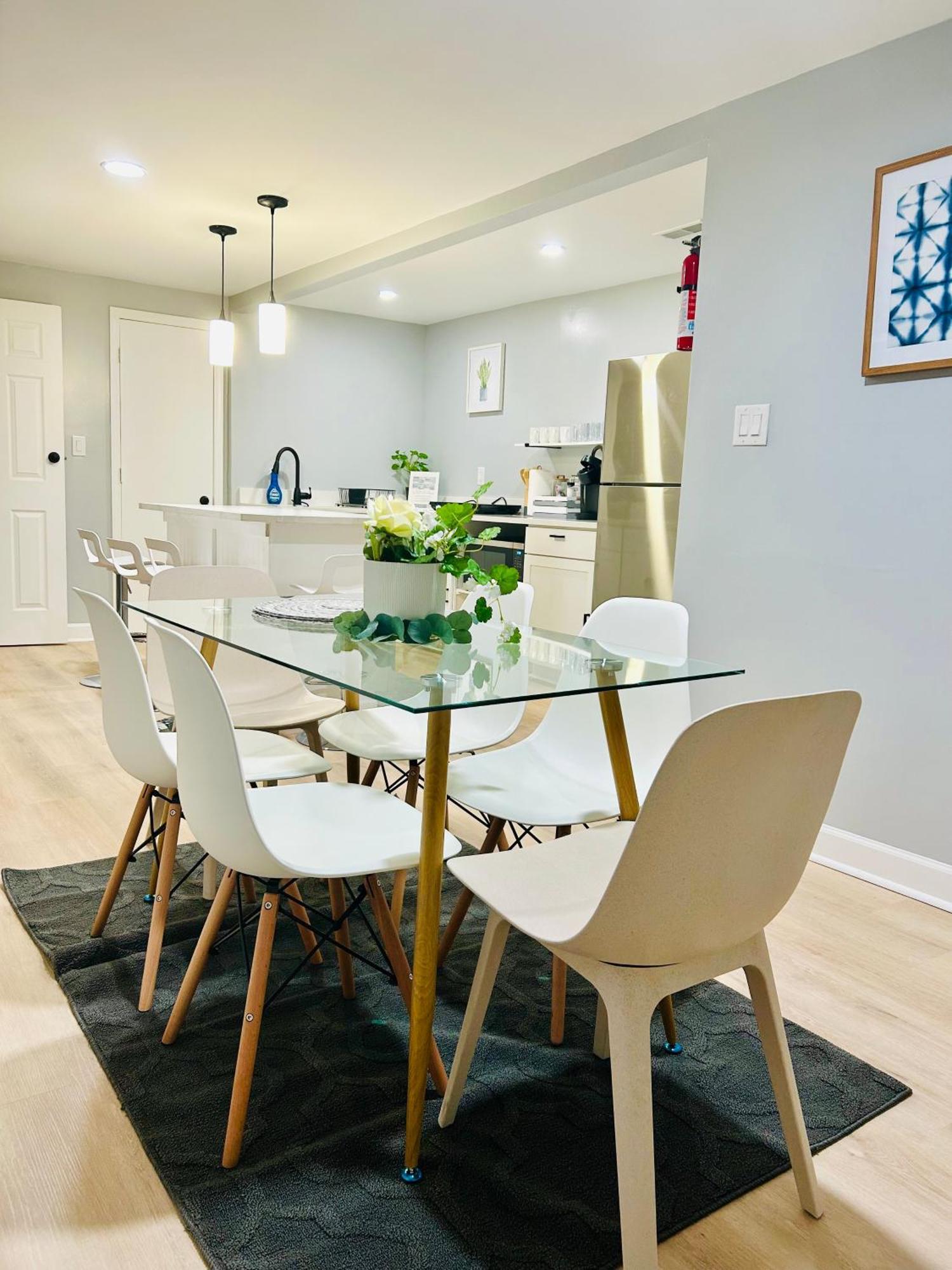 Comfy Lower Lvl Apt With Jetted Tub Near Uptown And Unc Charlotte Ngoại thất bức ảnh